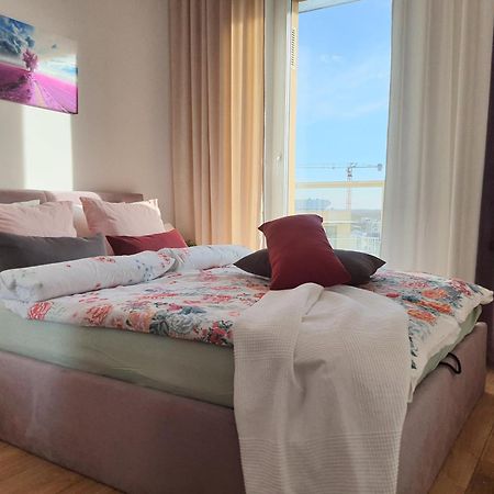 Apartament Krakowska Prestige Διαμέρισμα Βρότσλαβ Δωμάτιο φωτογραφία