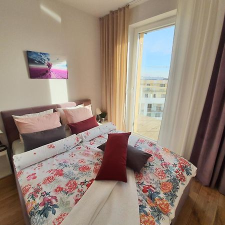 Apartament Krakowska Prestige Διαμέρισμα Βρότσλαβ Δωμάτιο φωτογραφία